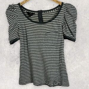 Jack BB‎ Dakota Grey Striped Puff Short Sleeve Tee Size Small Pocket Back Zipper